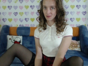 ShySchoolGrl 10-06-2018  Recorded Webcam