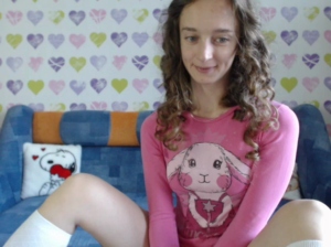 ShySchoolGrl  11-06-2018 Recorded Webcam