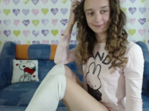 ShySchoolGrl  13-06-2018 Recorded Cam