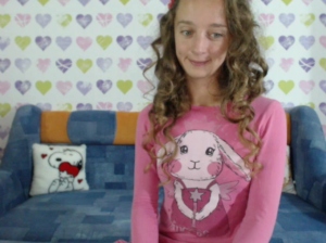ShySchoolGrl 24-07-2018  Recorded Toys