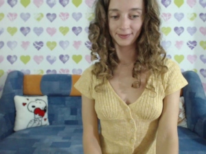 ShySchoolGrl  19-08-2018 Recorded Webcam