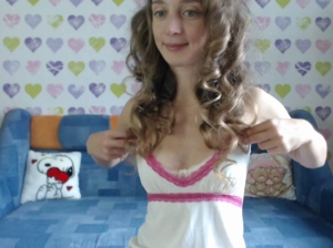 ShySchoolGrl  24-08-2018 Recorded Toys