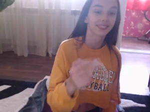 hotfallingdevil  04-09-2018 Recorded Webcam