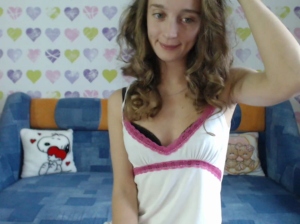 ShySchoolGrl  05-10-2018 Recorded Cam
