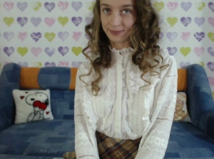 ShySchoolGrl 08-10-2018 Naked  Recorded Webcam