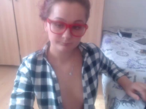 juliaanais93 08-10-2018 Webcam  Recorded Toys
