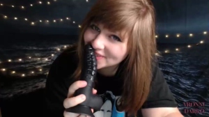 vronnidarko  09-10-2018 Recorded Topless