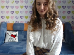 ShySchoolGrl 09-10-2018 Webcam  Recorded Webcam