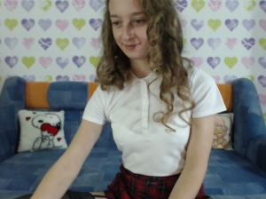 ShySchoolGrl  13-10-2018 Recorded Download