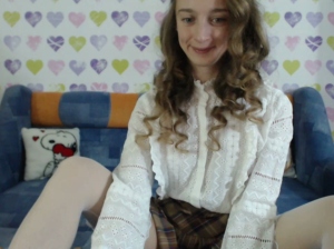 ShySchoolGrl 25-10-2018 Topless  Recorded Topless