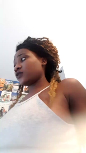 Blacksquirt1 04-11-2018 Download  Recorded Topless