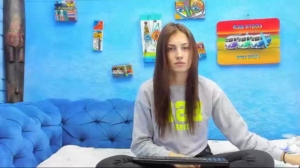 urnaughtyfoxes 21-04-2019 Topless Chaturbate