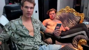 lovleycouplexxx 25/06/2019 Chaturbate