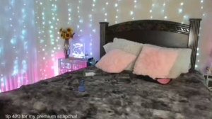 butterybubblebutt  04-08-2019 Recorded Topless