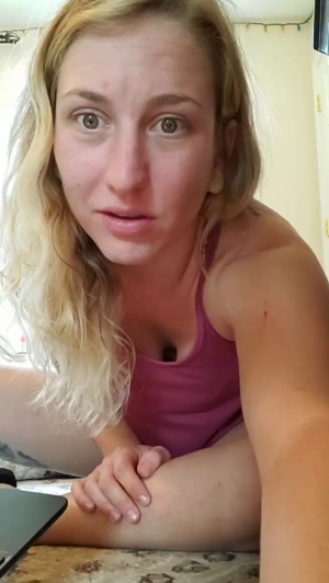 carerinn710  11-08-2019 Recorded Topless