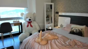 ashlyeroberts  12-08-2019 Recorded Show