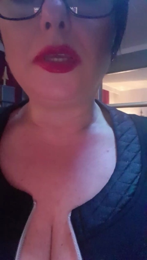 ladymaxime 06-09-2019 Topless  Recorded XXX