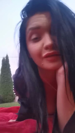 lindarosss  12-09-2019 Recorded Webcam