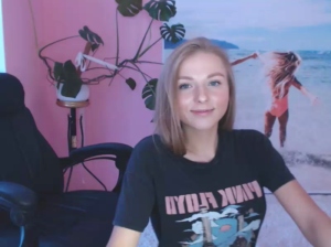 gloryloves  25-09-2019 Recorded Topless
