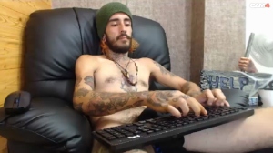 colt_barry 08-10-2019  Recorded Video Nude
