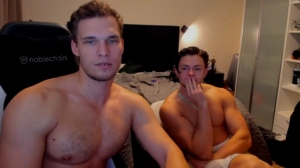 lovleycouplexxx 23/10/2019 Chaturbate