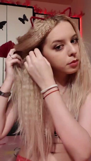 monikag 07-01-2020 Naked  Recorded Webcam