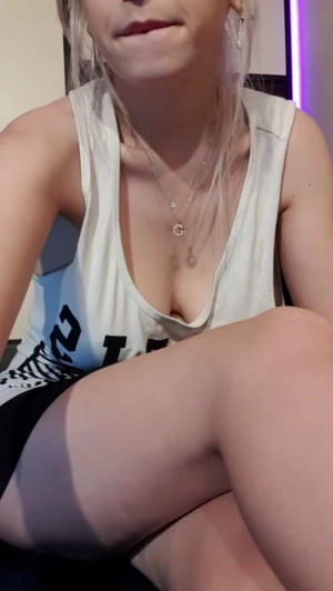 MonikaG 01-02-2020 recorded  Recorded Cam