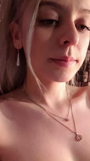 MonikaG 10-03-2020 Webcam  Recorded Download