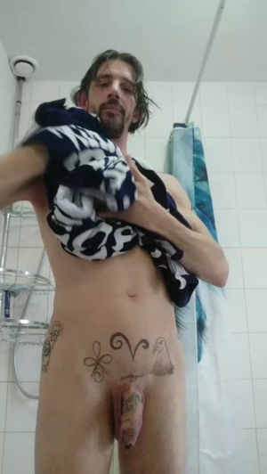 Tattooboy41 16-03-2020  Recorded Video Topless