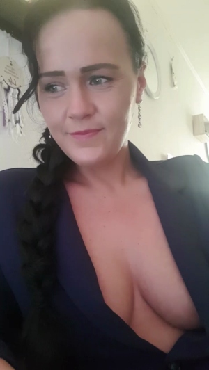 Sonia4999 09-04-2020 Download  Recorded Free
