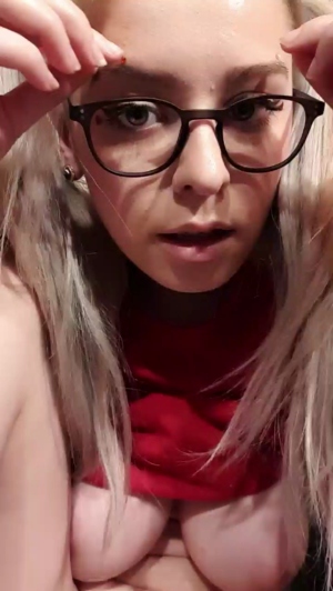 MonikaG 22-04-2020 Webcam  Recorded Cam