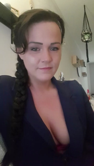 Sonia4999 28-04-2020 Topless  Recorded Cam