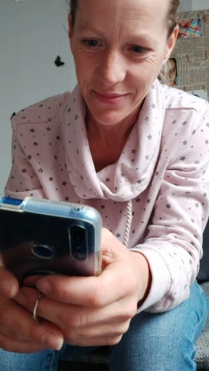 BlueEye_Girl  04-05-2020 Recorded Webcam