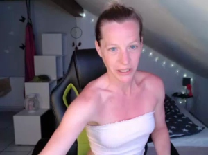BlueEye_Girl  09-05-2020 Recorded Naked