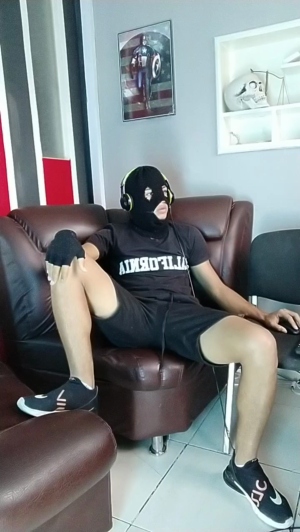 pigyoungboy 12-05-2020  Recorded Video Webcam