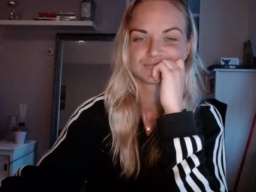 SachaFierce 16-06-2020 Webcam  Recorded Toys