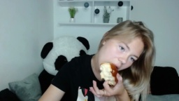 Little__Queen_  05-08-2020 Recorded Topless
