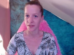 BlueEye_Girl  06-08-2020 Recorded Cam
