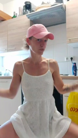 BlueEye_Girl  08-08-2020 Recorded Topless