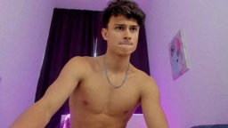 Orlando__Bloom 02-09-2020  Recorded Topless