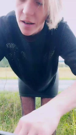 BlueEye_Girl  02-09-2020 Recorded Webcam