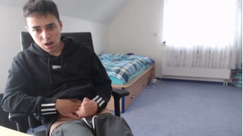 Kyleevanx  28-09-2020 recorded video Topless