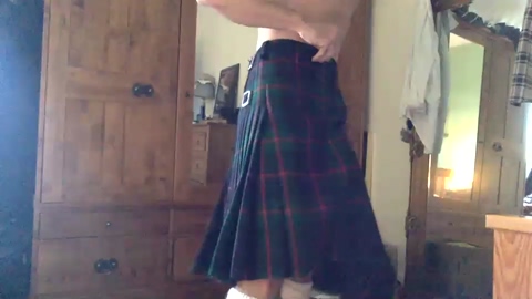 britishpoet  20-02-2023 video bigballs