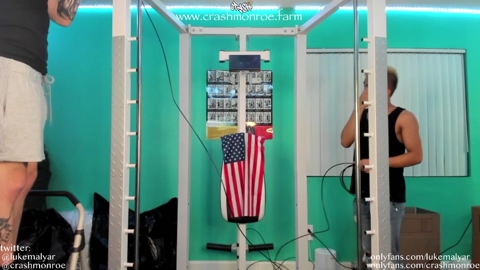 crashmonroe  27-02-2023 video kissing