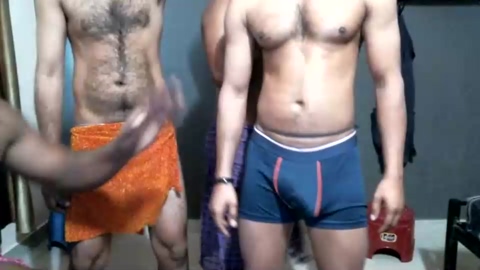 indiang2  18-02-2023 video kissing