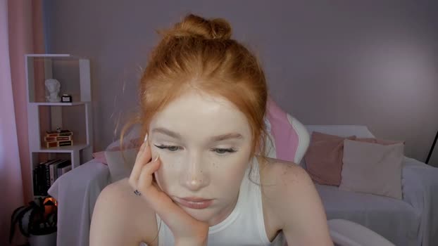 leahsthetics Chaturbate Female 30-05-2025