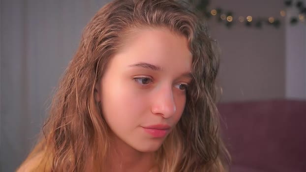 little_poetry Chaturbate Female 29-05-2025